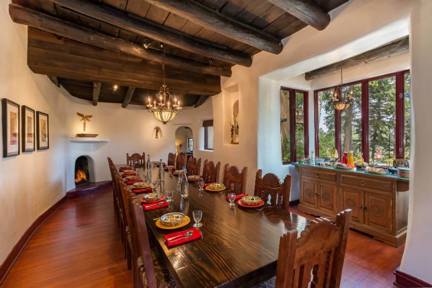 Breakfast Table Dining for up to 14 people in our Inn's dining room