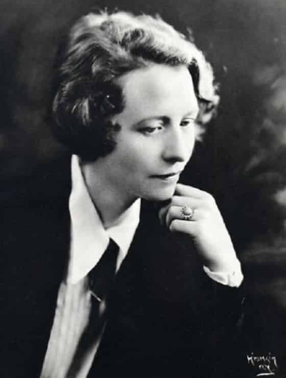 Portrait of American poet Edna St. Vincent-Millay