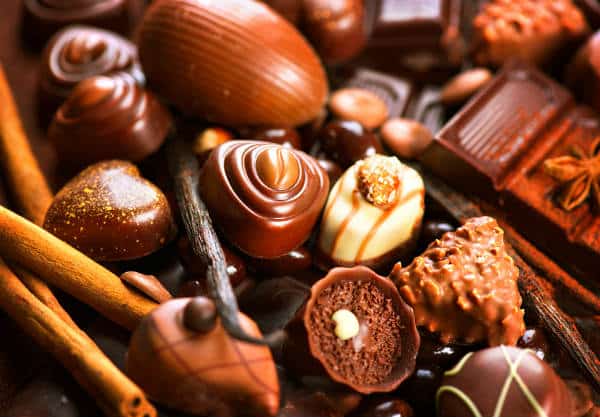 Santa Fe Chocolate Trail|toffee candy on Santa Fe Chocolate Trail|dark chocolate from the Santa Fe Chocolate Trail|cacao beans and bars on the Santa Fe Chocolate Trail
